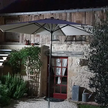فندق مبيت وإفطار Le Mazet 
